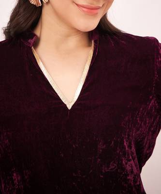 Maroon silk velvet kurta and straight pants set 5