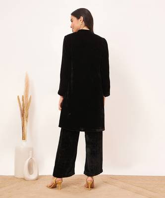 Black hand embroidered silk velvet kurta and straight pants set 4
