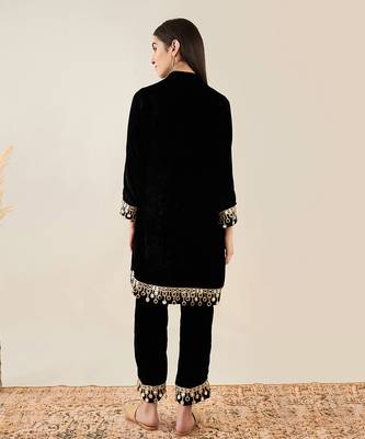 Black silk velvet kurta and straight pants set 4