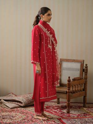 Red ethnic motifs embroidered straight kurta with trousers & dupatta 4