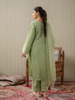 Olive green ethnic motifs embroidered straight kurta set 2