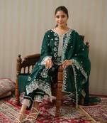 Green ethnic motifs embroidered straight kurta with trouser & dupatta set