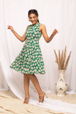 Beautiful green colour floral print stylish kurti 5