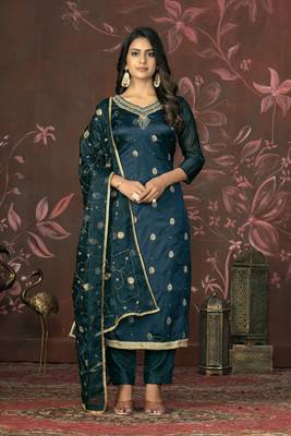 Smart and ethnic blue colour smart girlish salwar kameez 1