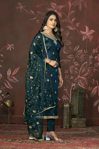 Smart and ethnic blue colour smart girlish salwar kameez