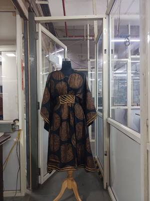 Black printed crepe kaftans 6