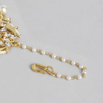 Laida white & gold-plated handcrafted pearl embellished maang tikka 3