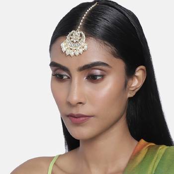 Laida white & gold-plated handcrafted pearl embellished maang tikka 5