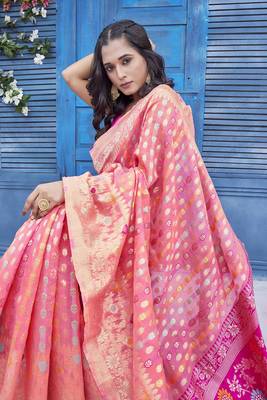 Floral Woven Design Zari Banarasi Saree 4