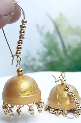 Quilled jhumkas hanging earrings7