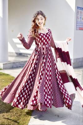 GAJGAMINI BROWN MAXI SUIT SET  1