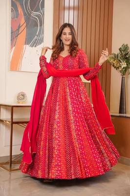 MASLIN FULL FLAIR WITH KALI PATTERN AND CANVAS PATTA WITH DUPPTA SET READY TO WEAR  1