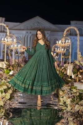  GREEN NIGHT STAR EMBROIDERED GEORGETTE SUIT SET  3