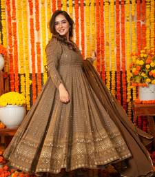 NIGHT STAR EMBROIDERED GEORGETTE SUIT SET 