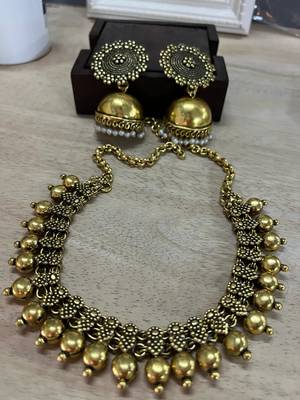 Gold Plated Alloy Antique Necklace with Jhumkas 2
