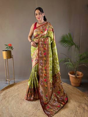 Paithani And Patola Fusion Meenakari Pallu And Border 1