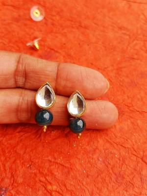 Rozmili  kundan mix color earrings studs 1