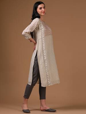 Cream 3/4th regular sleeve abstract motifs straight cut kurta 3