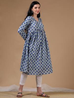White full sleeves casual wear kurta 3