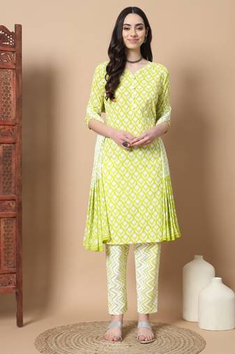 Green floral,piping on yoke straight kurta trouser and dupatta set