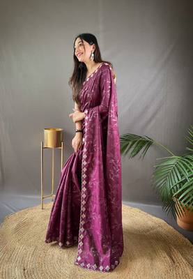 Party Wear Silk Blend Saree 3
