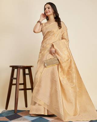   Cream Cotton Silk Saree & Cotton Silk Blouse 5