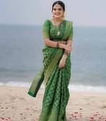 Green Woven silk blend Saree With Blouse