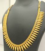 Traditional mullamottu necklace