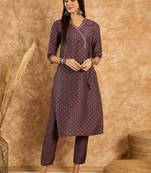 Ziyaa women's purple chinon straight kurta and pant set