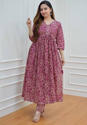 Women's Nyra Cut Rayon Printed Kurta Pant set 2