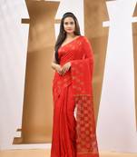 Red matka handwoven saree with zari border