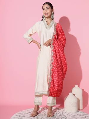 Gadhwal Fabric Sequence Embroidered Work Straight Cut Kurta, Pant and Dupatta Set 2