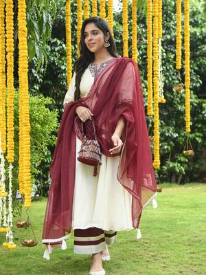 Women's Rayon Yoke Embroidered Kurta Palazzo Dupatta Set 1