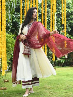 Women's Rayon Yoke Embroidered Kurta Palazzo Dupatta Set 2