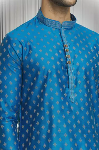 Blue silk blend floral motif pattern kurta set for men