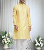 Yellow silk blend bush motif pattern kurta set for men