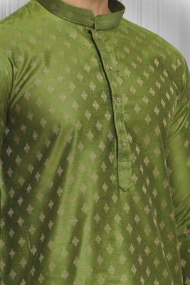 Green silk blend floret motif pattern kurta set for men 4