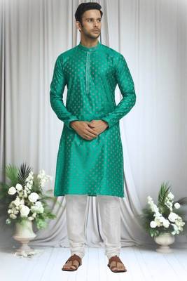 Green silk blend floweret motif pattern kurta set for men 1
