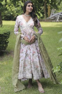 White colour designer long kurti with dupatta for glamorous girlish looks 1