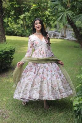 White colour designer long kurti with dupatta for glamorous girlish looks 2