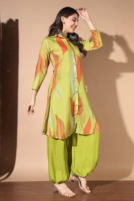 Green colour designer printed kurti with patiyala bottom set 4
