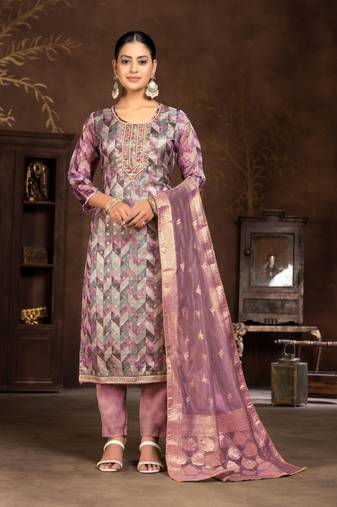 Pink colour ethnic partywear suit in girlish organza fabric
