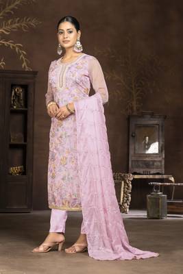 Peach colour ethnic suits for trendy party looks 3