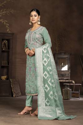 Green colour ethnic suits for trendy party looks 3