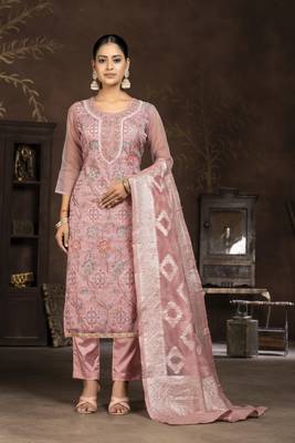 Pink colour ethnic suits for trendy party looks 1