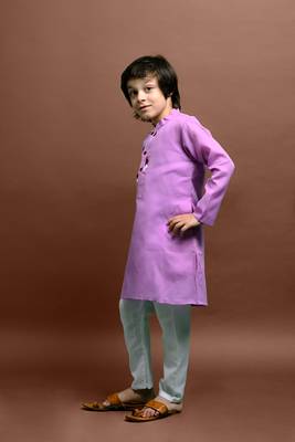 Vesham emblished kurta with pajama set for boys 2