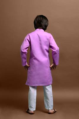 Vesham emblished kurta with pajama set for boys 3