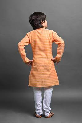 Vesham emblished kurta with pajama set for boys 3