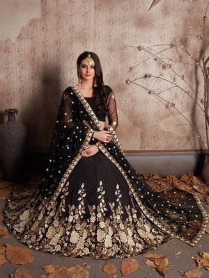 Black & White Solid Semi-Stitched Myntra Lehenga & Unstitched Blouse with Dupatta 5