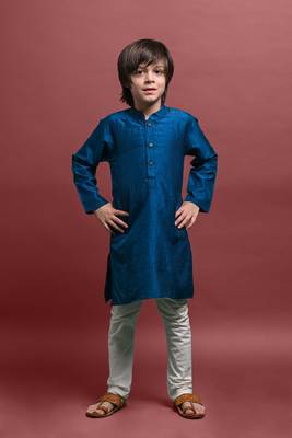 Vesham solid green kurta with pajama for kid 1